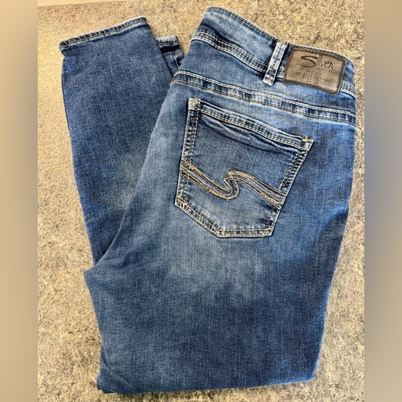 Silver Jeans Women's Faded Blue Skinny Jeans - Picture 4 of 4